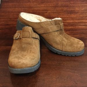 UGG Australia Lila Mules Chestnut